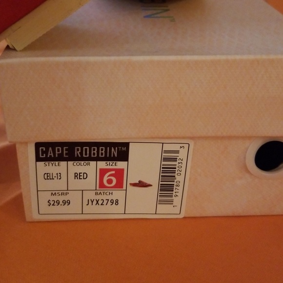 Red dragon print miles - Picture 2 of 3